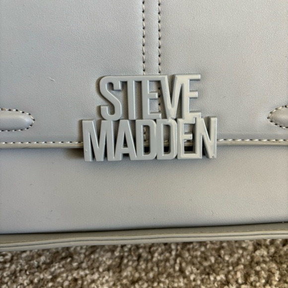 Steve Madden Purse Attachable Shoulder Strap Small Light Gray/Blue Button Chain - Picture 4 of 10